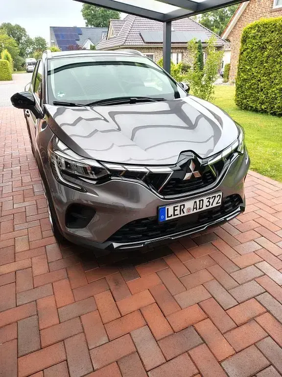 Gebraucht Mitsubishi ASX Plus 91 PS (66 kW) 2024 Grau SUV