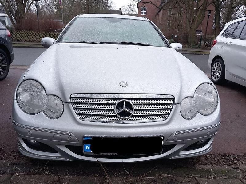 Gebraucht Mercedes C200 Classic 122 PS (89 kW) 2006 Silber Limousine
