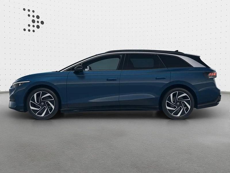 Gebraucht VW ID.7 Pro 210 kW (286 PS) 2024 Aquamarinblau metallic Kombi