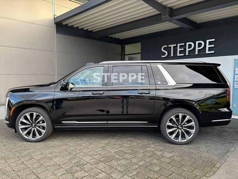 Neu Cadillac Escalade 426 PS (313 kW) 2025 Schwarz SUV
