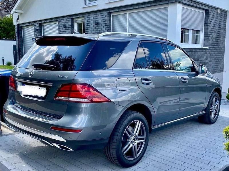 Gebraucht Mercedes GLE350 258 PS (189 kW) 2018 Grau SUV