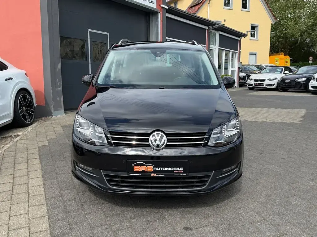 Gebraucht VW Sharan Highline 184 PS (135 kW) 2015 Deep black perleff Van / Kleinbus
