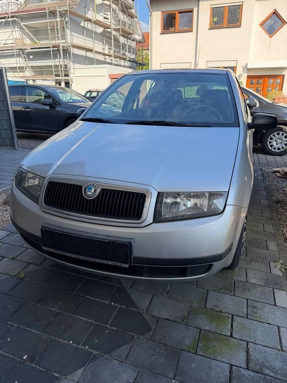 Gebraucht Skoda Fabia 60 PS (44 kW) 2002 Silber Limousine