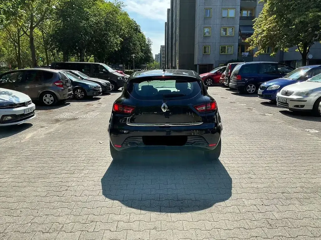 Gebraucht Renault Clio LIMITED 90 PS (66 kW) 2016 Schwarz Limousine