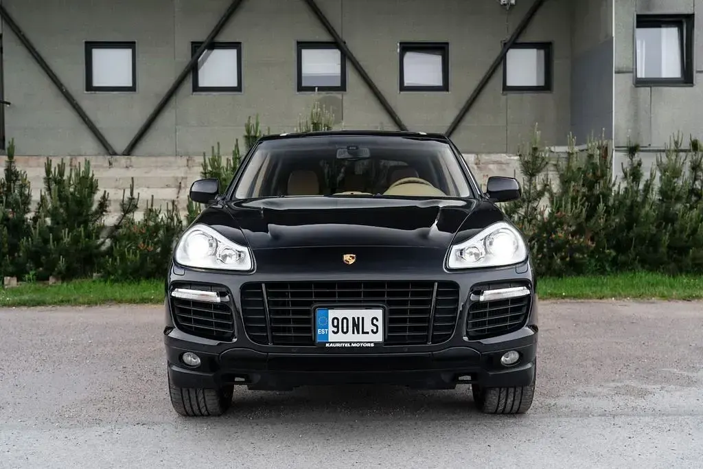 Gebraucht Porsche Cayenne Turbo 500 PS (367 kW) 2010 Schwarz SUV