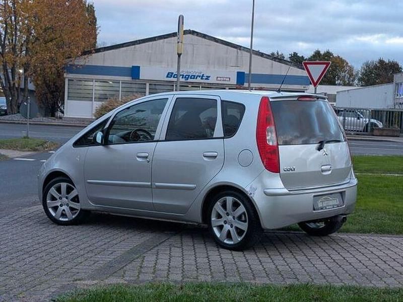 Gebraucht Mitsubishi Colt Instyle 109 PS (80 kW) 2004 Silber Kleinwagen