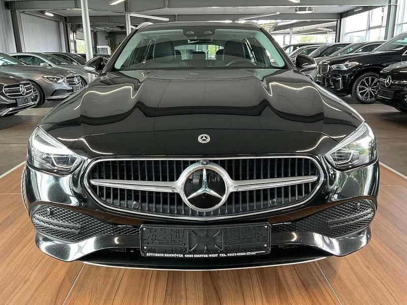 Gebraucht Mercedes C220 Avantgarde 200 PS (147 kW) 2022 Schwarz Kombi
