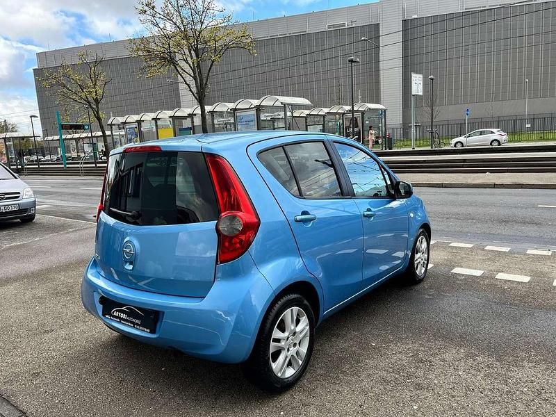 Gebraucht Opel Agila Edition 94 PS (69 kW) 2011 Marokko blau Kleinwagen