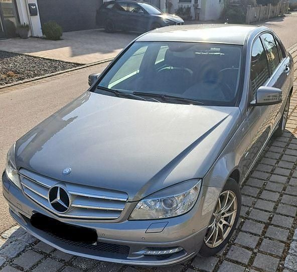 Gebraucht Mercedes C220 170 PS (125 kW) 2010 Grau Limousine