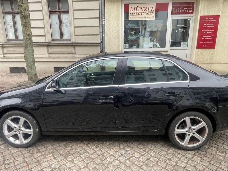Gebraucht VW Jetta Trendline 102 PS (75 kW) 2007 Schwarz Limousine