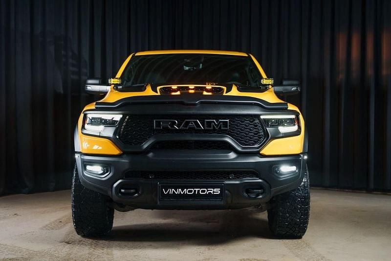 Second-hand Dodge Ram 711 CP (522 kW) 2023 Galben Pickup