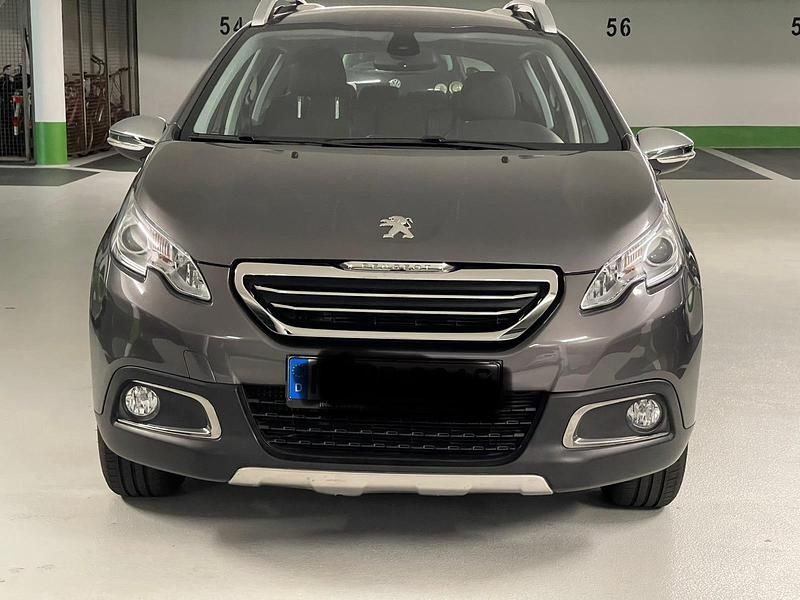 Grau Gebraucht 2015 Peugeot 2008 Allure SUV | 9.350 € (Fairer Preis) - Bild 1/4
