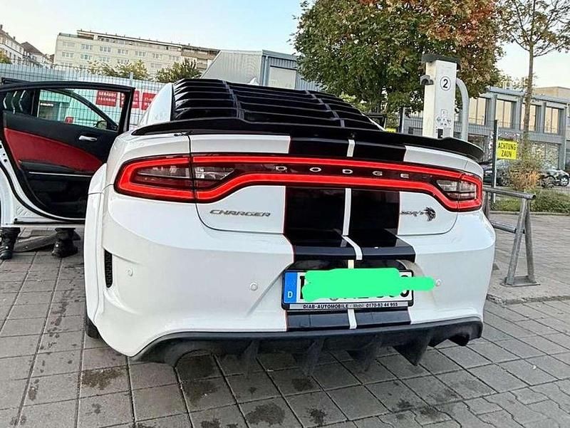 Gebraucht Dodge Charger 305 PS (224 kW) 2021 Weiß Limousine