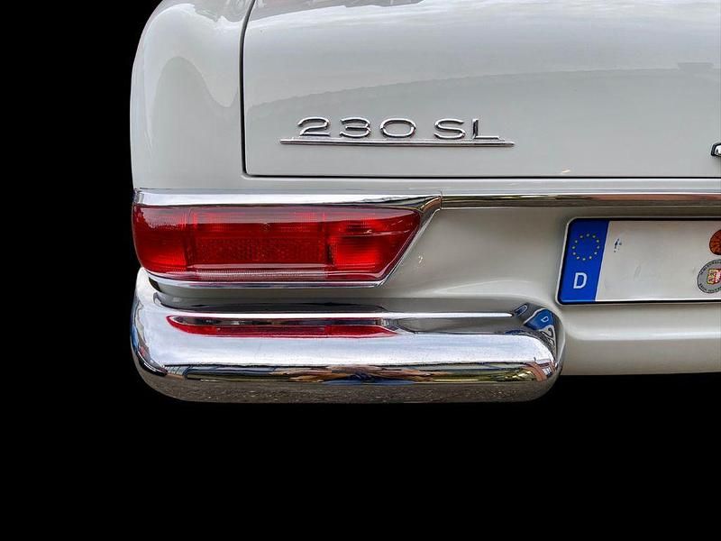 Gebraucht Mercedes W113 150 PS (110 kW) 1965 Weiß Cabrio