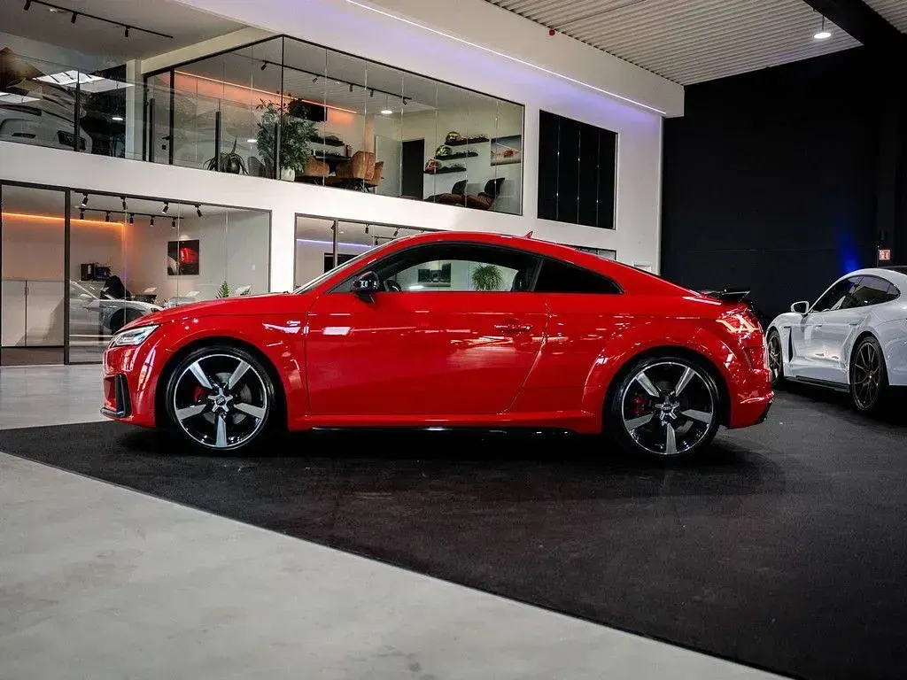 Gebraucht Audi TT Competition 197 PS (144 kW) 2020 Rot Coupé