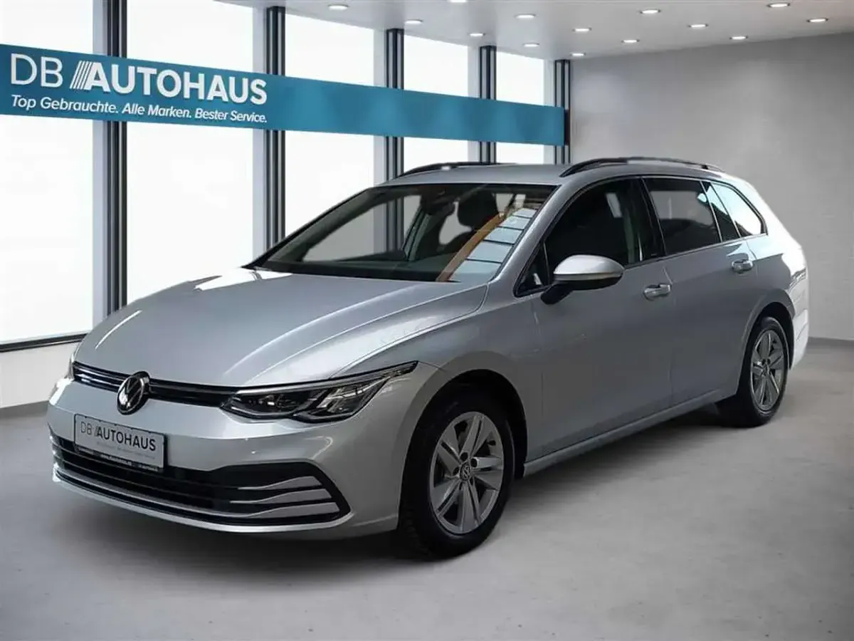 Gebraucht VW Golf VIII Life 110 PS (80 kW) 2024 Kombi
