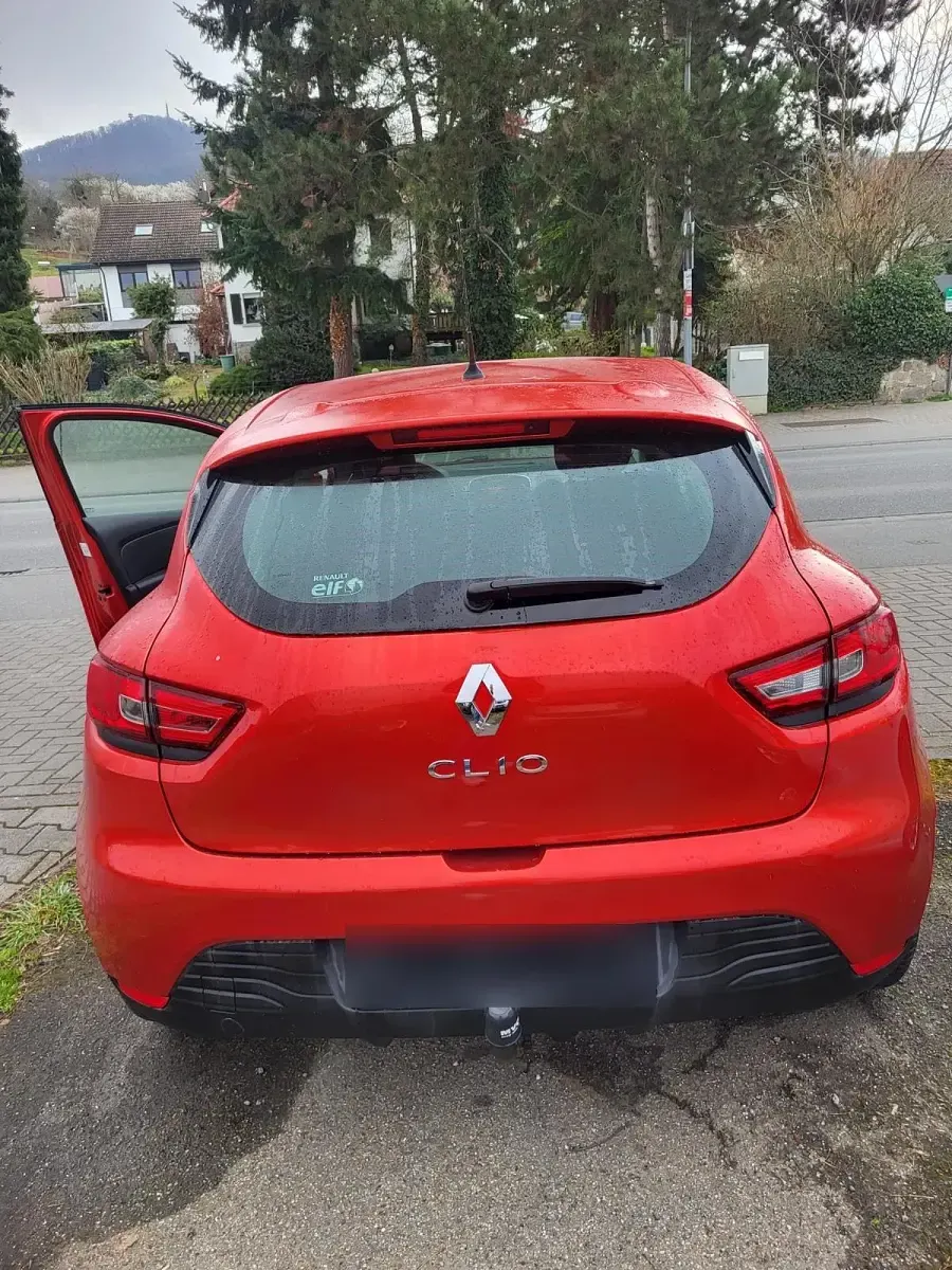Gebraucht Renault Clio 74 PS (54 kW) 2014 Rot Kleinwagen