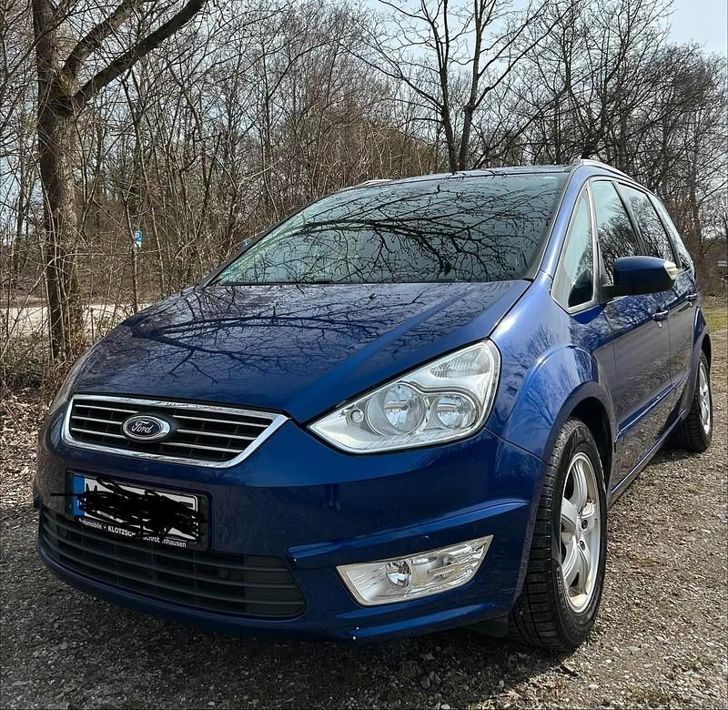 Gebraucht Ford Galaxy 163 PS (119 kW) 2014 Blau Van / Kleinbus