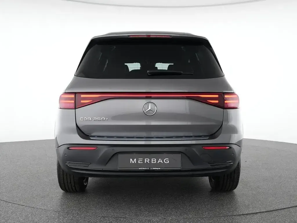 Gebraucht Mercedes EQB250+ Advanced Plus 139 kW (190 PS) 2025 Grau SUV