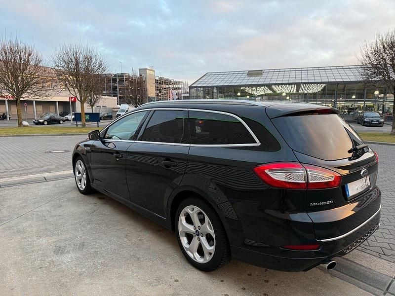Gebraucht Ford Mondeo Titanium S 203 PS (149 kW) 2014 Schwarz Kombi