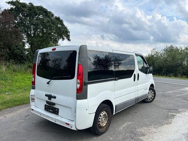 Gebraucht Renault Trafic Expression 114 PS (83 kW) 2013 Weiß Van / Kleinbus