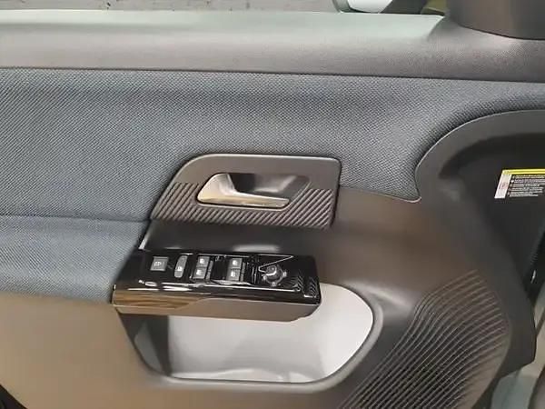 Neu Citroën C5 145 PS (106 kW) 2026 Astoriagrün metallic SUV