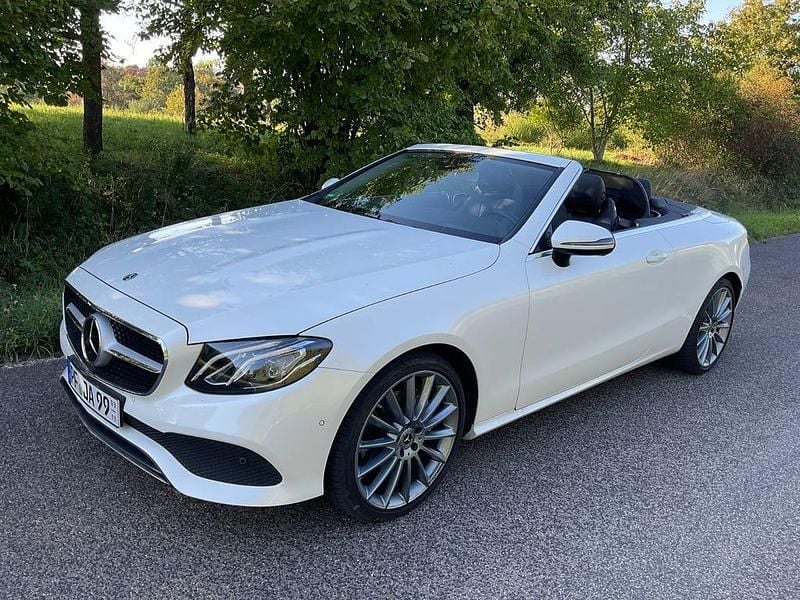 Weiß Gebraucht 2020 Mercedes E220 Cabrio | 41.700 € (Fairer Preis) - Bild 1/4