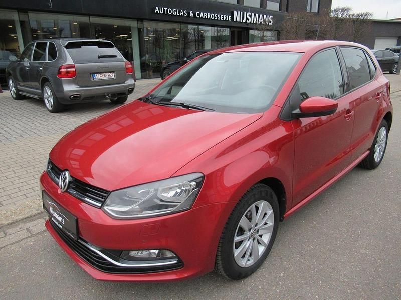 Gebraucht VW Polo Comfortline 90 PS (66 kW) 2014 Rot Limousine