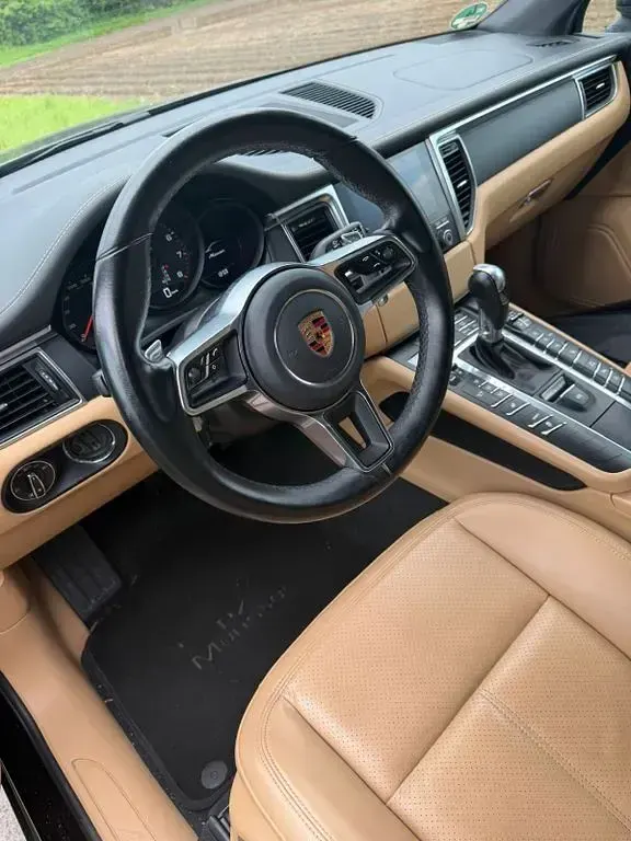 Usado Porsche Macan 252 HP (185 kW) 2017 Preto SUV
