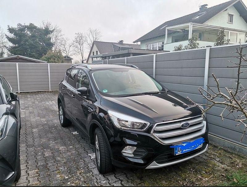 Gebraucht Ford Kuga ST-Line 150 PS (110 kW) 2019 Schwarz SUV