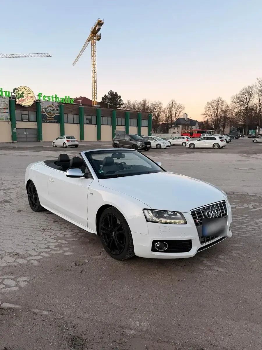Gebraucht Audi Cabriolet Comfort 333 PS (244 kW) 2010 Weiß Cabrio