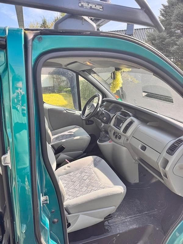 Gebraucht Opel Vivaro 101 PS (74 kW) 2004 Grün Van / Kleinbus