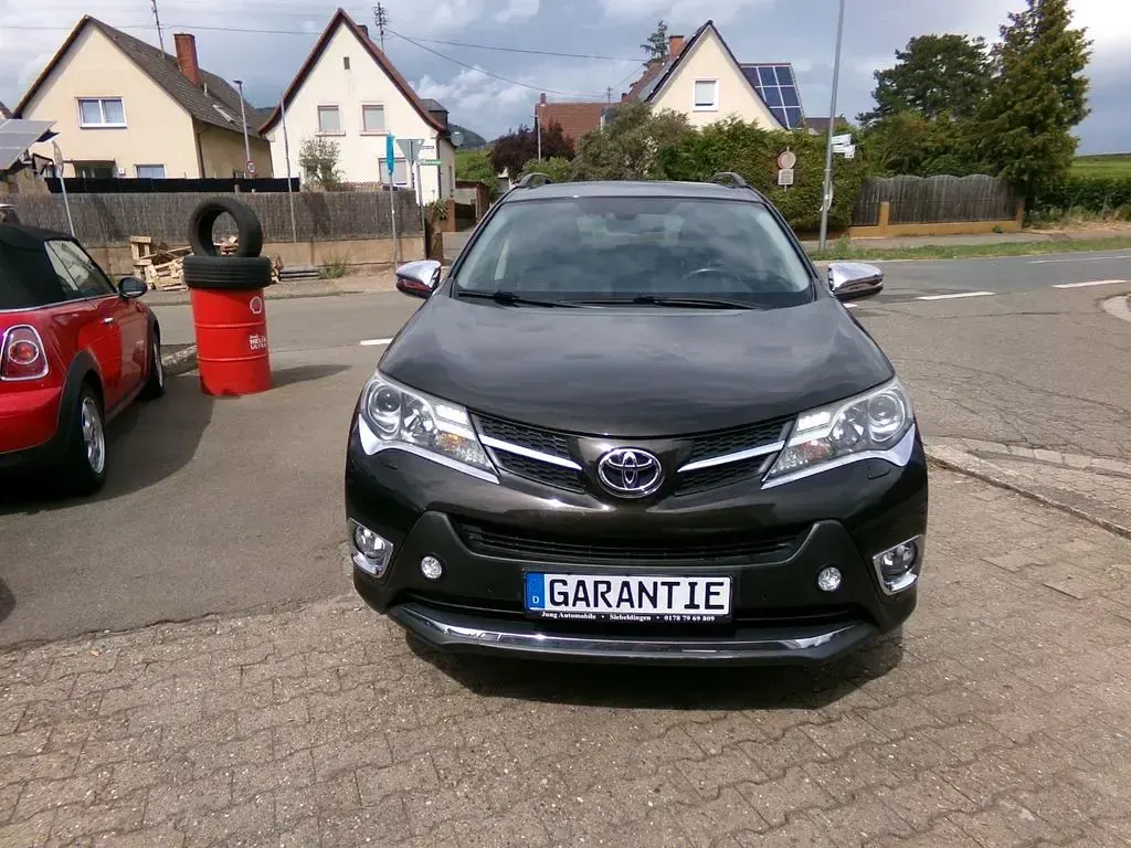 Gebraucht Toyota RAV4 Executive 150 PS (110 kW) 2014 Dark brown metallic SUV