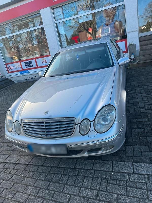Gebraucht Mercedes E320 224 PS (164 kW) 2004 Silber Limousine