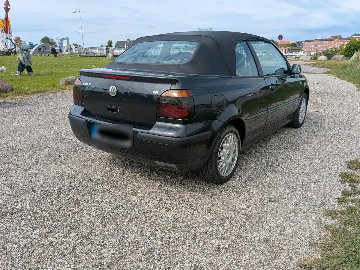 Gebraucht VW Golf 101 PS (74 kW) 2000 Blau Cabrio