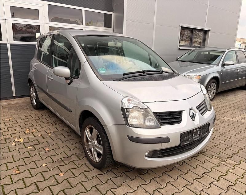 Gebraucht Renault Modus 88 PS (64 kW) 2006 Silber Van / Kleinbus
