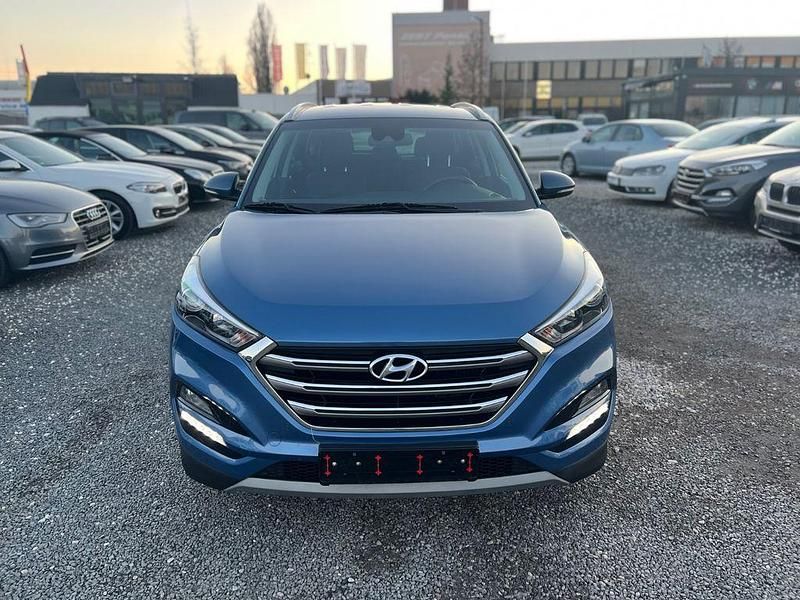 Blau Gebraucht 2017 Hyundai Tucson SUV | 11.400 € (Fairer Preis) - Bild 1/4