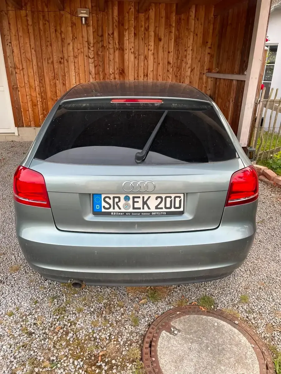 Gebraucht Audi A3 105 PS (77 kW) 2010 Andere farben Kleinwagen