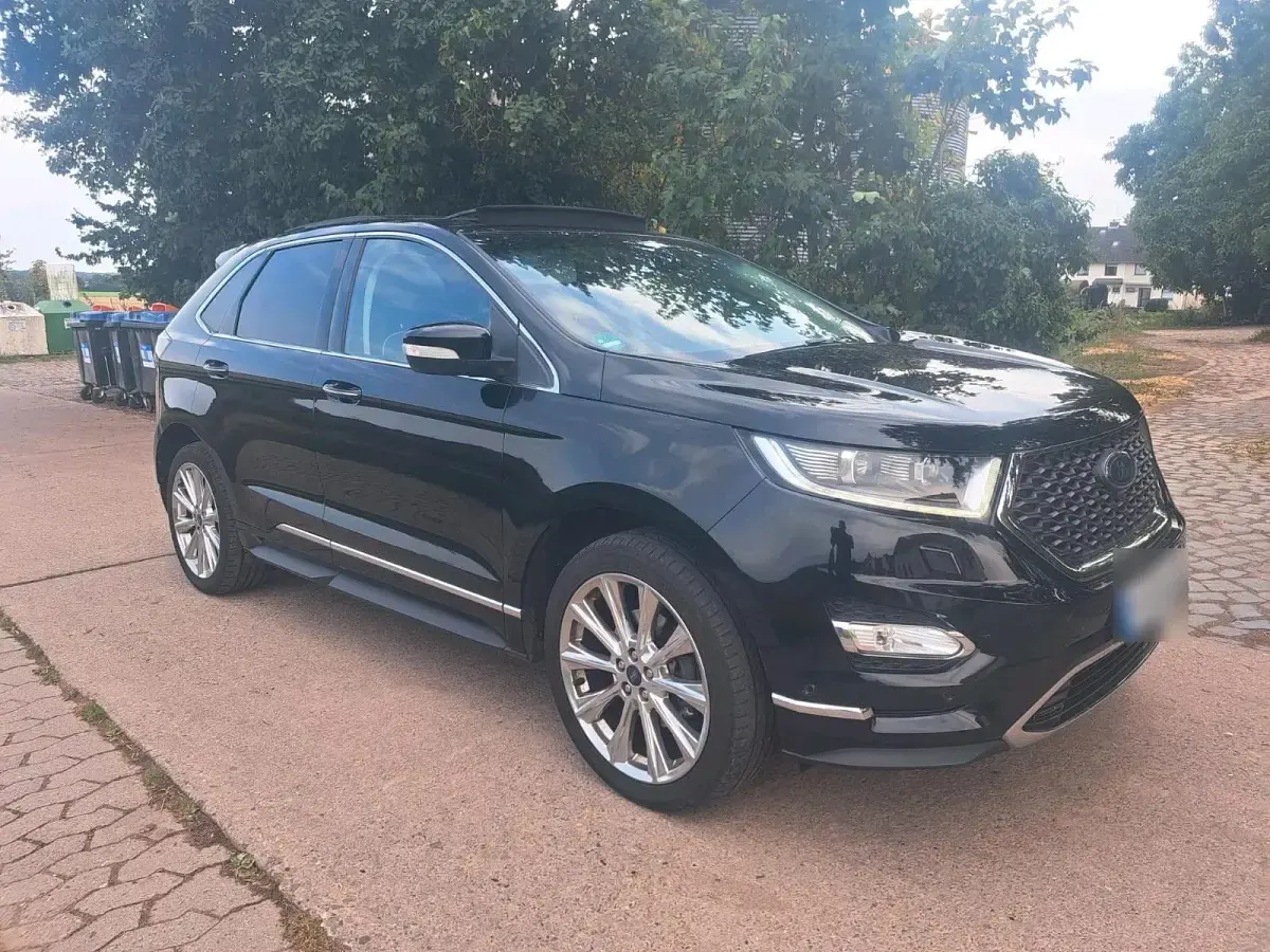 Gebraucht Ford Edge Vignale 209 PS (153 kW) 2017 Schwarz SUV