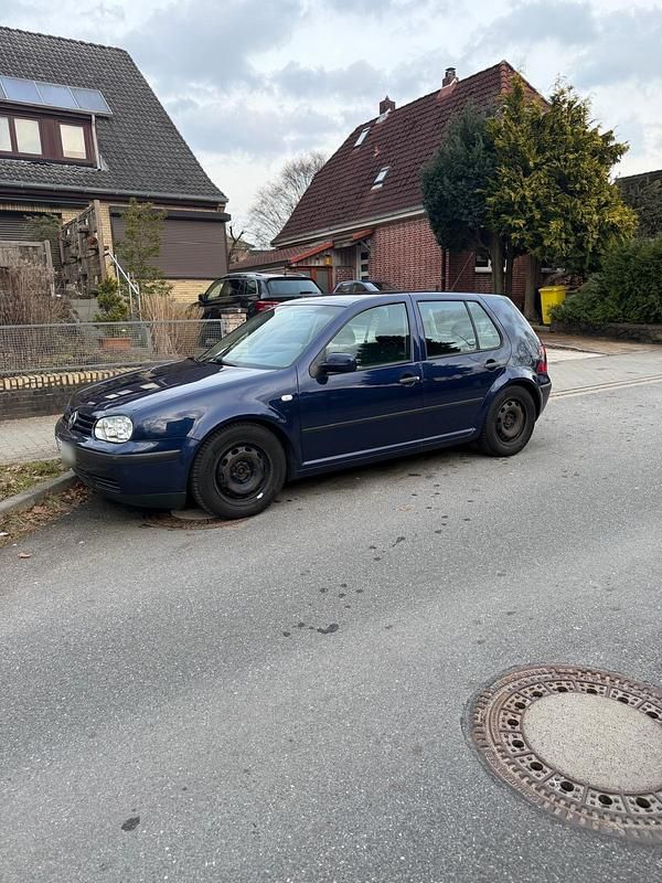 Gebraucht VW Golf IV 75 PS (55 kW) 2003 Blau Limousine