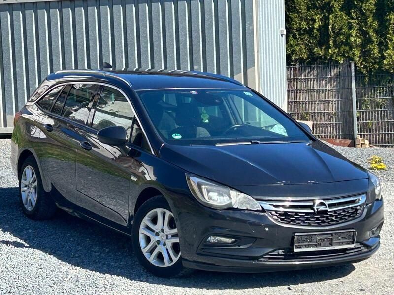 Schwarz Gebraucht 2016 Opel Astra Dynamic Kombi | 3.999 € - Bild 1/4