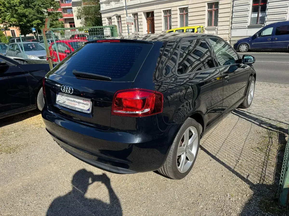 Używany Audi A3 Ambition 125 KM (91 kW) 2012 Czarny Hatchback