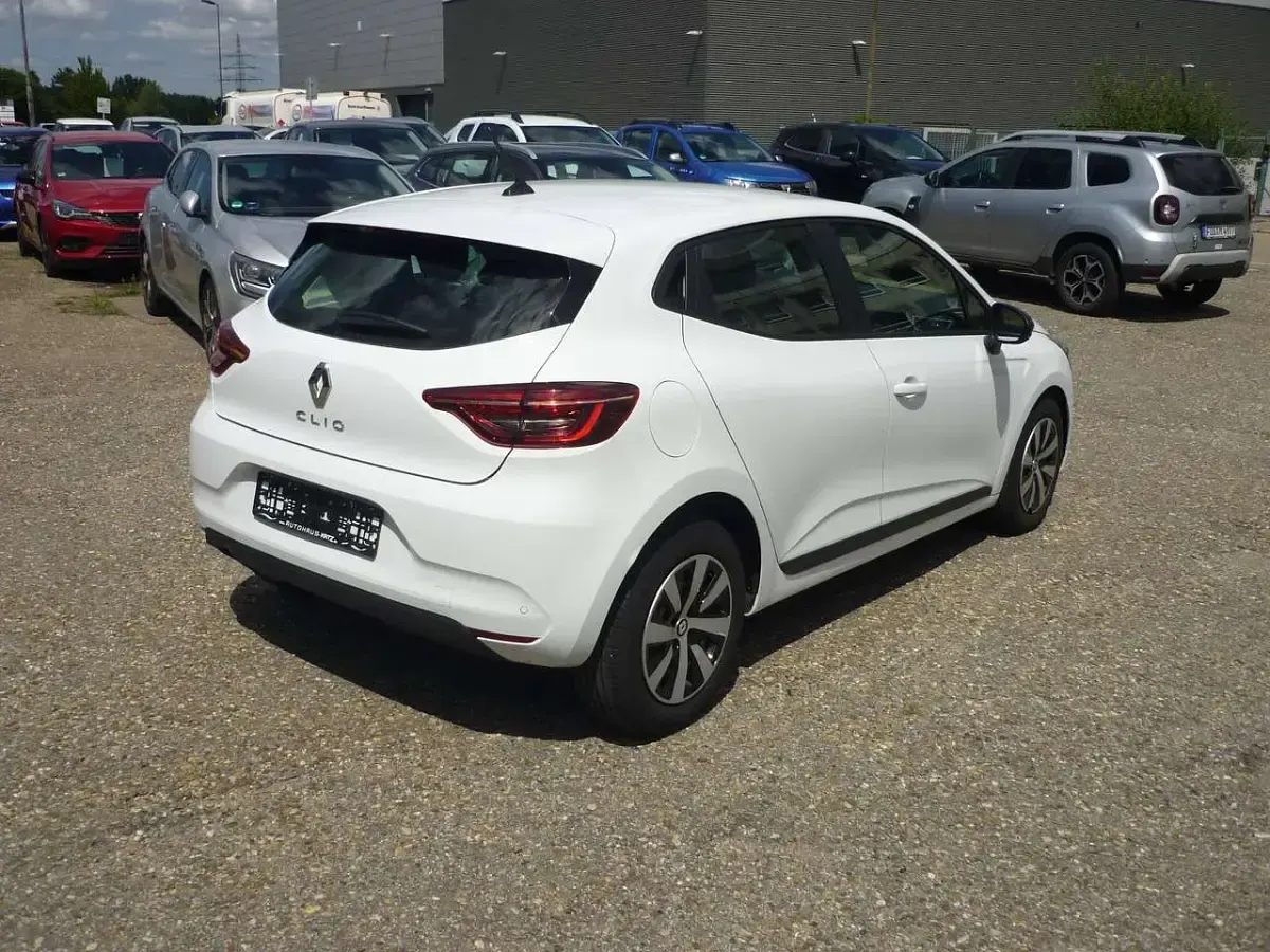 Gebraucht Renault Clio Equilibre 145 PS (106 kW) 2023 Arktisweiß Kleinwagen