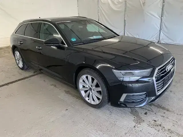 Gebraucht Audi A6 Comfort 204 PS (150 kW) 2020 Mythosschwarz metallic Kombi