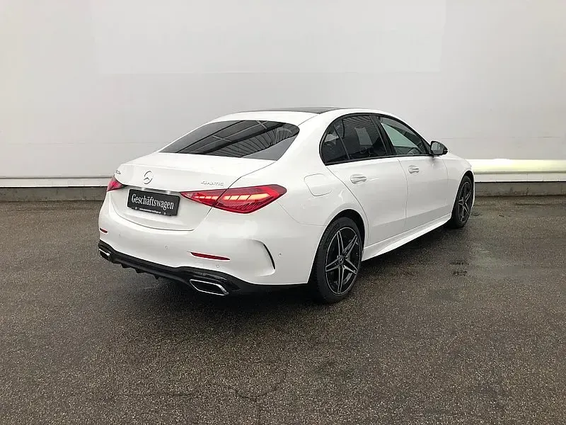 Gebraucht Mercedes C400 AMG 252 PS (185 kW) 2023 Polarweiss Limousine