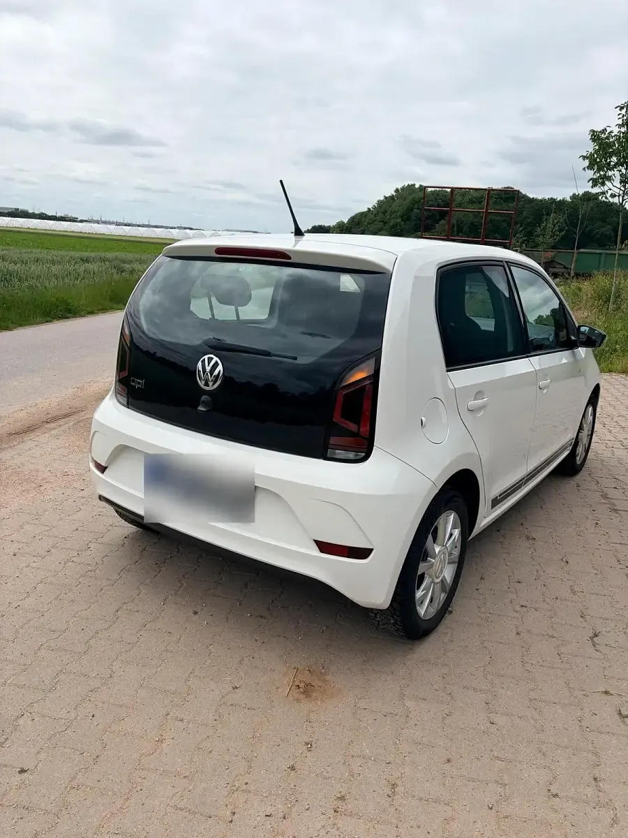 Gebraucht VW up! CLUB 60 PS (44 kW) 2017 Weiß Kleinwagen