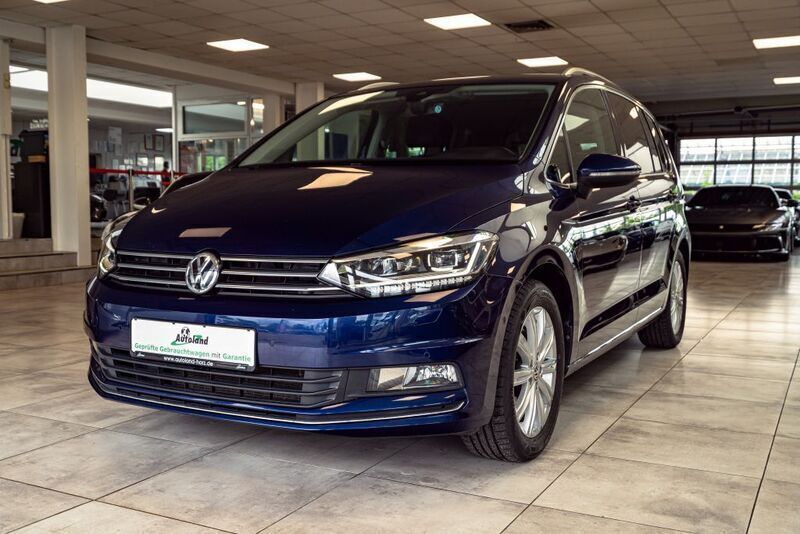 Caribbean blue metallic Gebraucht 2016 VW Touran Highline Van / Kleinbus | 22.790 € (Fairer Preis) - Bild 1/4