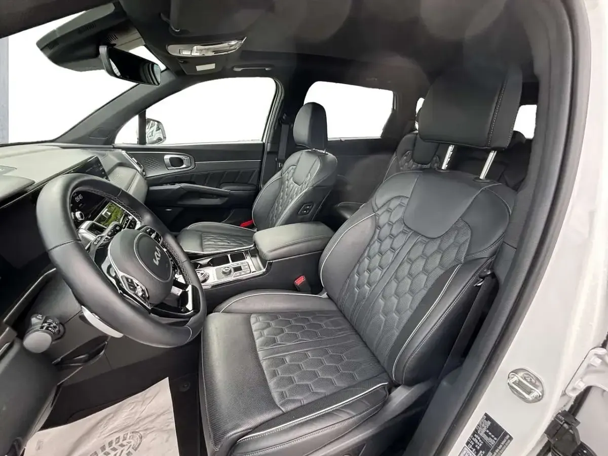 Gebraucht Kia Sorento Platinum 201 PS (147 kW) 2024 Weiß SUV