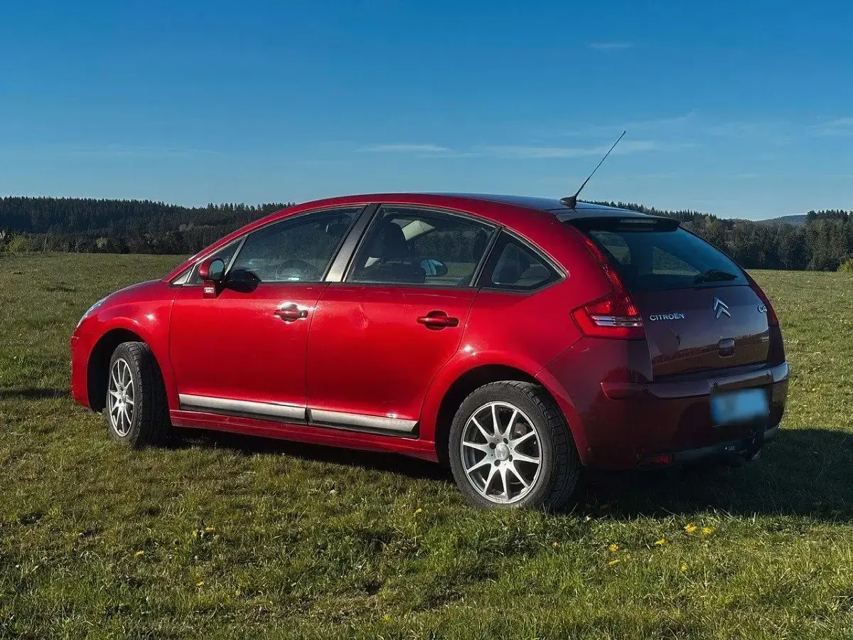 Gebraucht Citroën C4 108 PS (79 kW) 2009 Rot Limousine