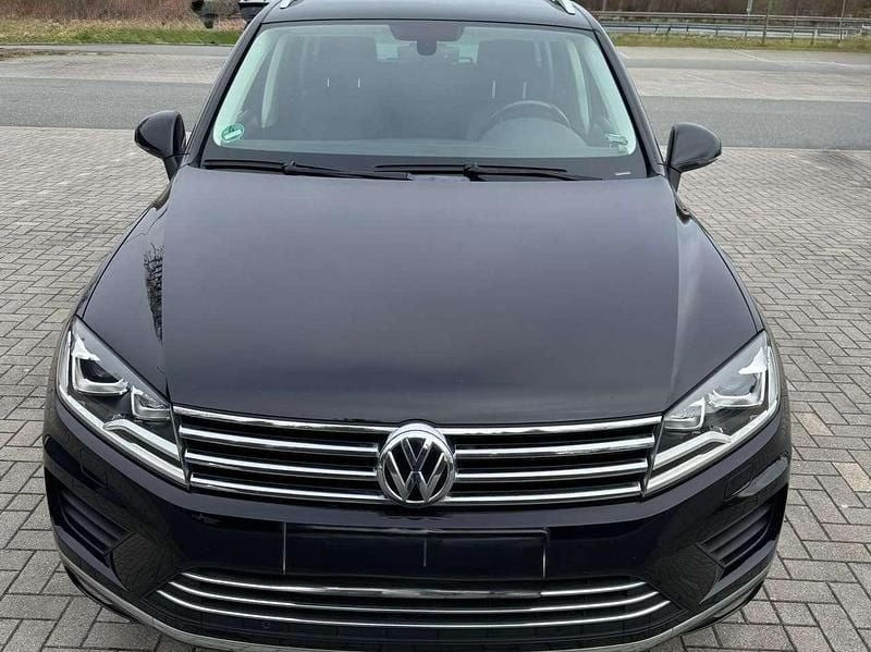 Gebraucht VW Touareg 262 PS (192 kW) 2016 Schwarz SUV